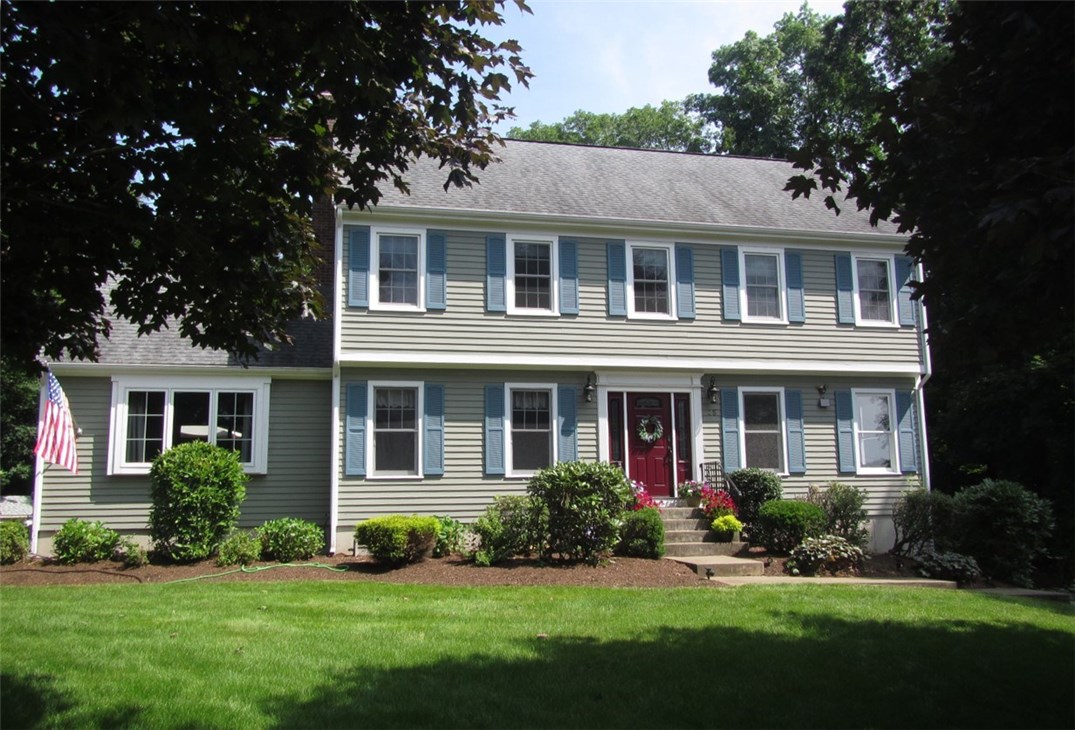 25 Southbury Road Cumberland, RI 02864 - Photo 1 of 40 Gallery Image 1