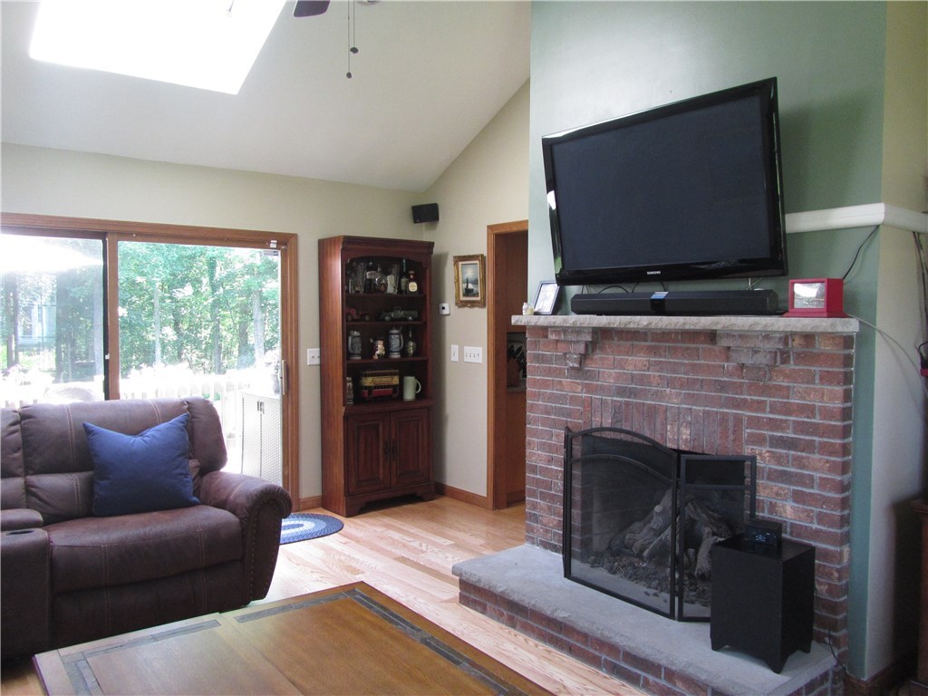 25 Southbury Road Cumberland, RI 02864 - Photo 14 of 40 Gallery Image 14