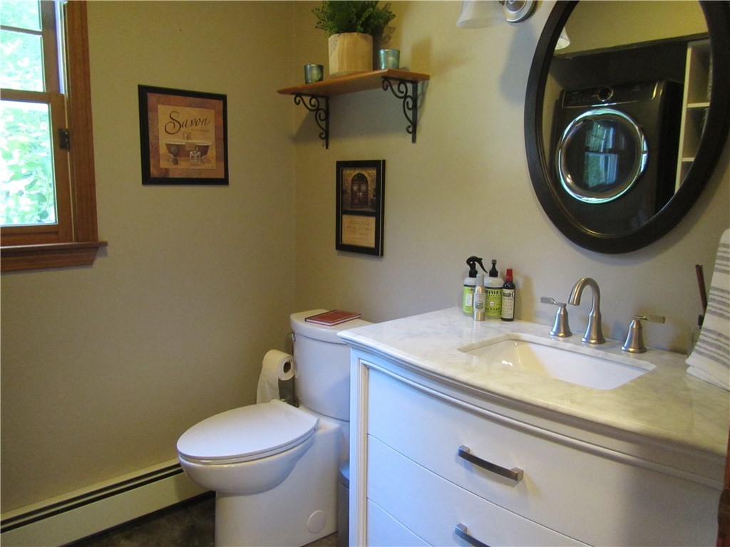 25 Southbury Road Cumberland, RI 02864 - Photo 18 of 40 Gallery Image 18