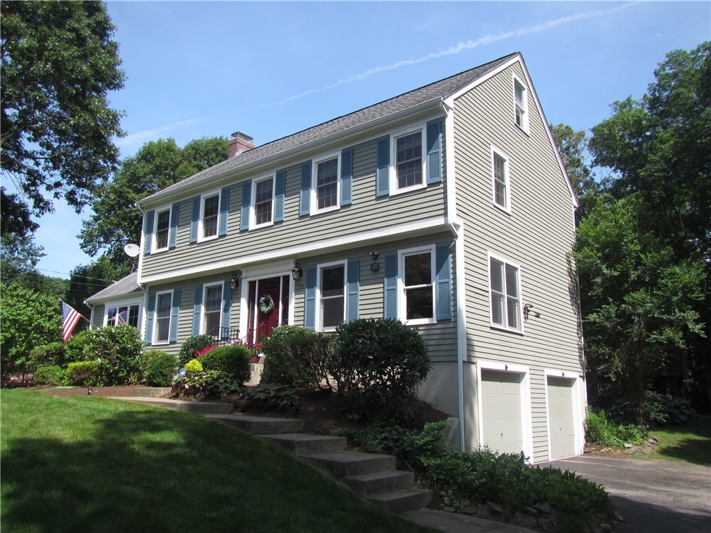 25 Southbury Road Cumberland, RI 02864 - Photo 3 of 40 Gallery Image 3