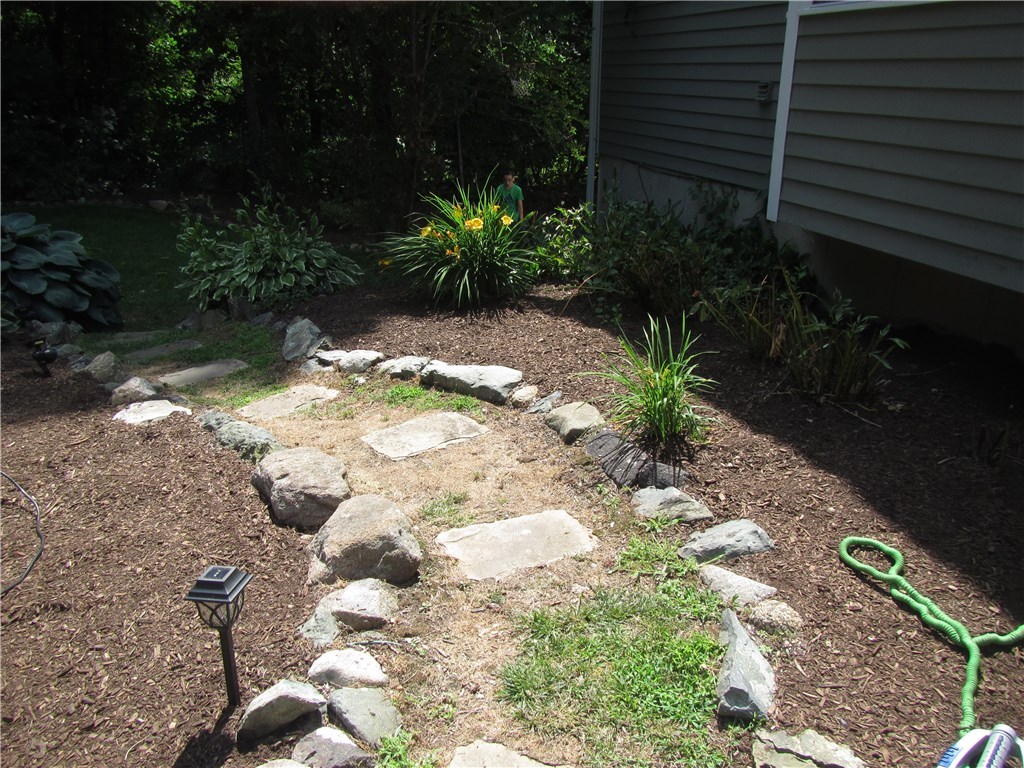 25 Southbury Road Cumberland, RI 02864 - Photo 38 of 40 Gallery Image 38