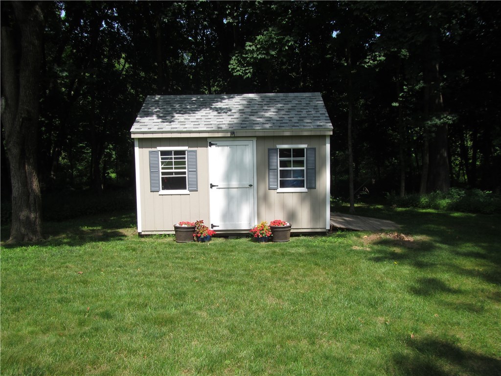25 Southbury Road Cumberland, RI 02864 - Photo 39 of 40 Gallery Image 39