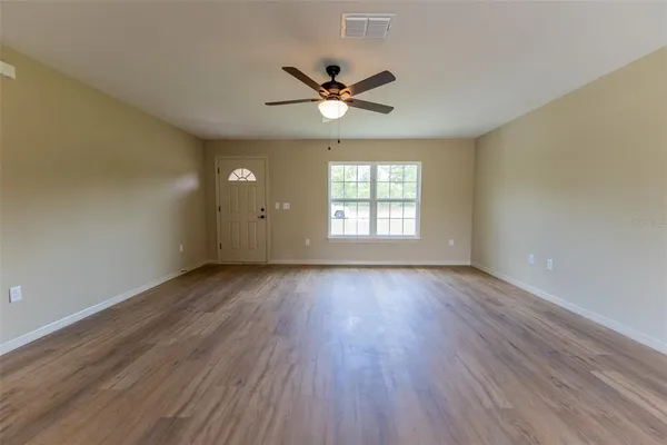 $229,900 | 16286 Southeast 113th Street Road, Ocklawaha, FL 32179