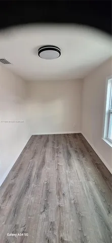 a view of a utility room