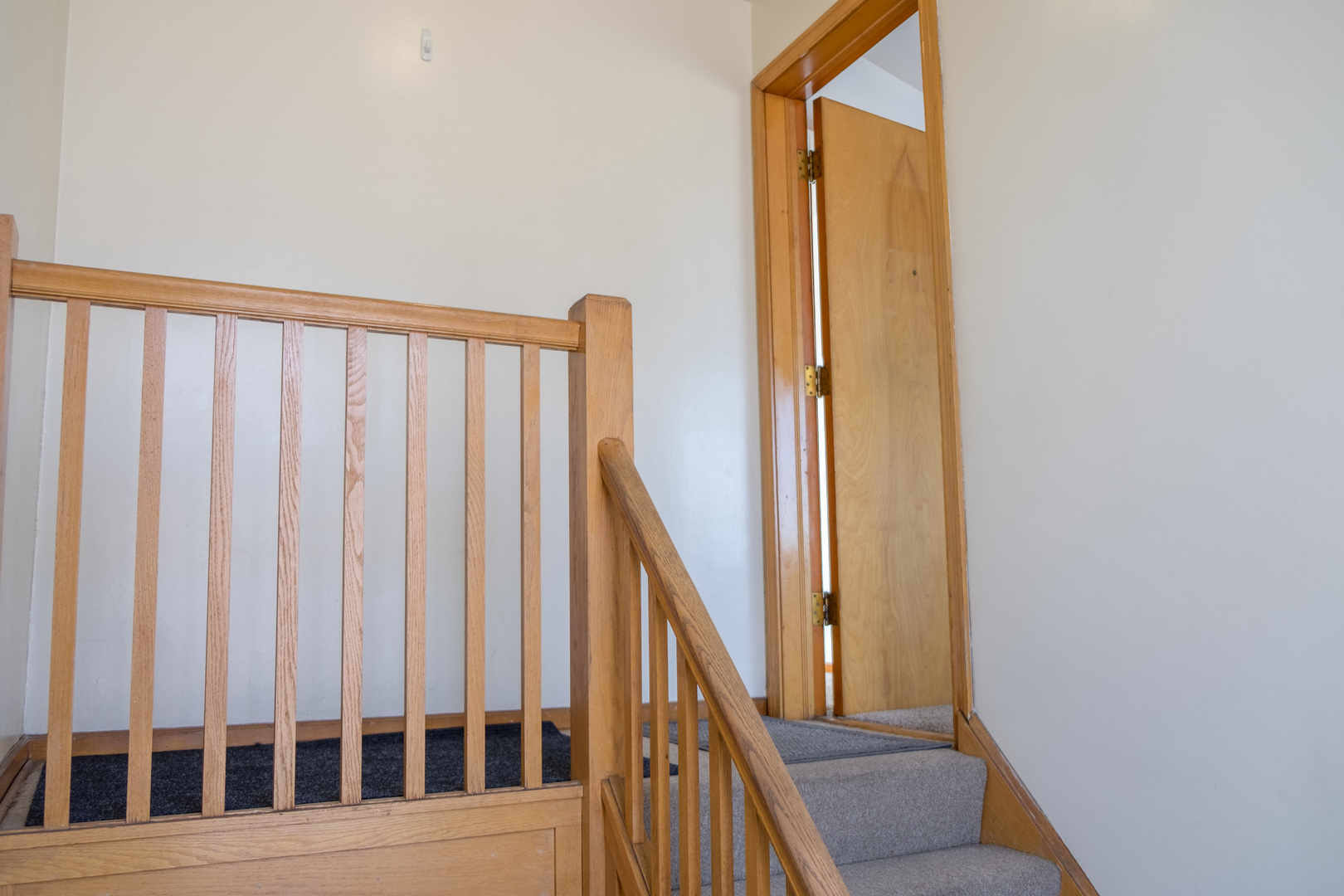 5520 South Pulaski Road, Unit 2 Chicago, IL 60629 - Photo 33 of 44 a view of a staircase