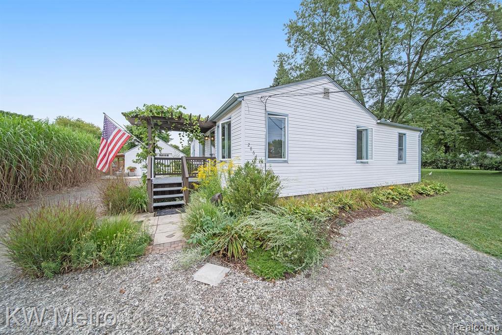 2864 Grant Road Rochester Hills, MI 48309 - Photo 26 of 39