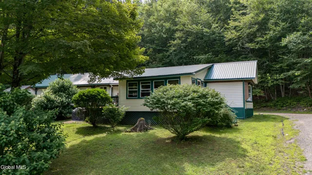 $290,000 | 269 River Road, Benson, NY 12134