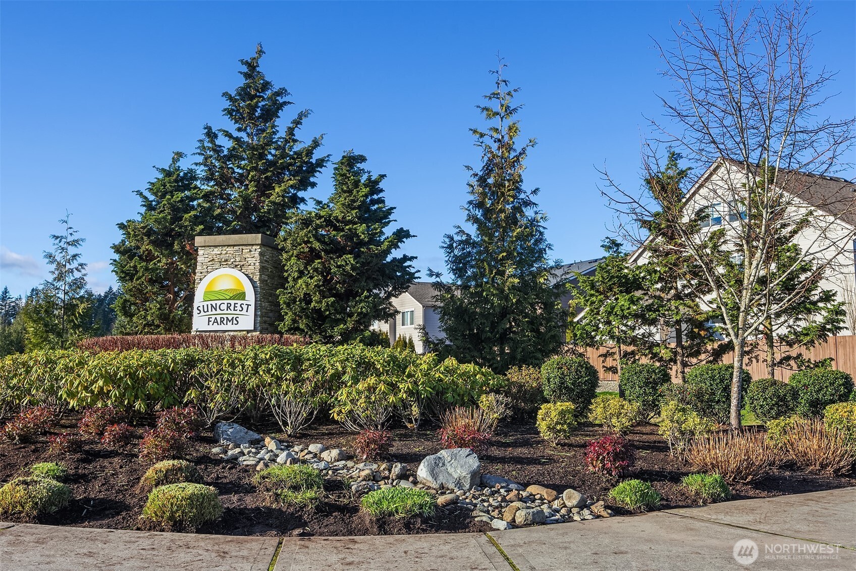 17604 Quartz Street Granite Falls, WA 98252 - Photo 39 of 40 a front view of a house with a yard