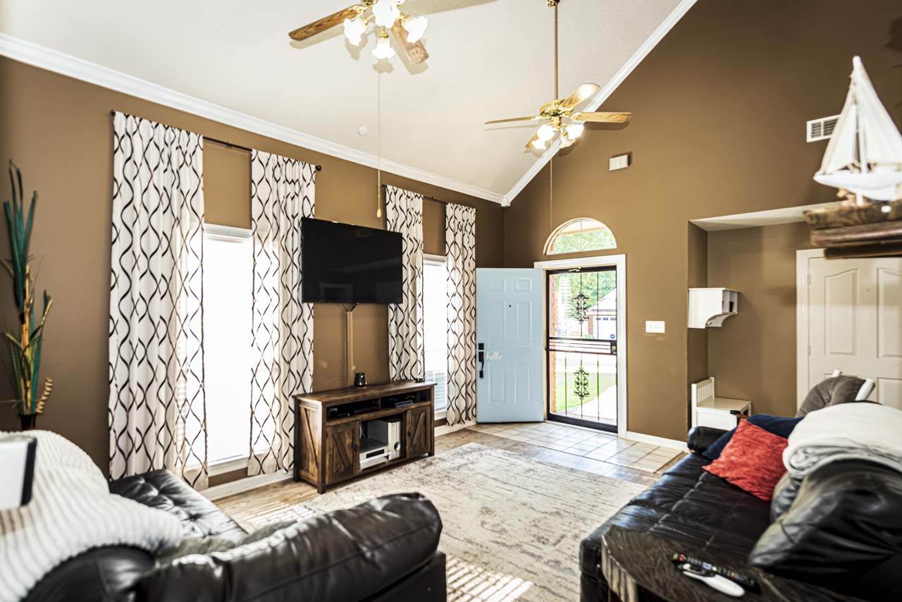 5477 Pine Oak Lane Bartlett, TN 38135 - Photo 2 of 24