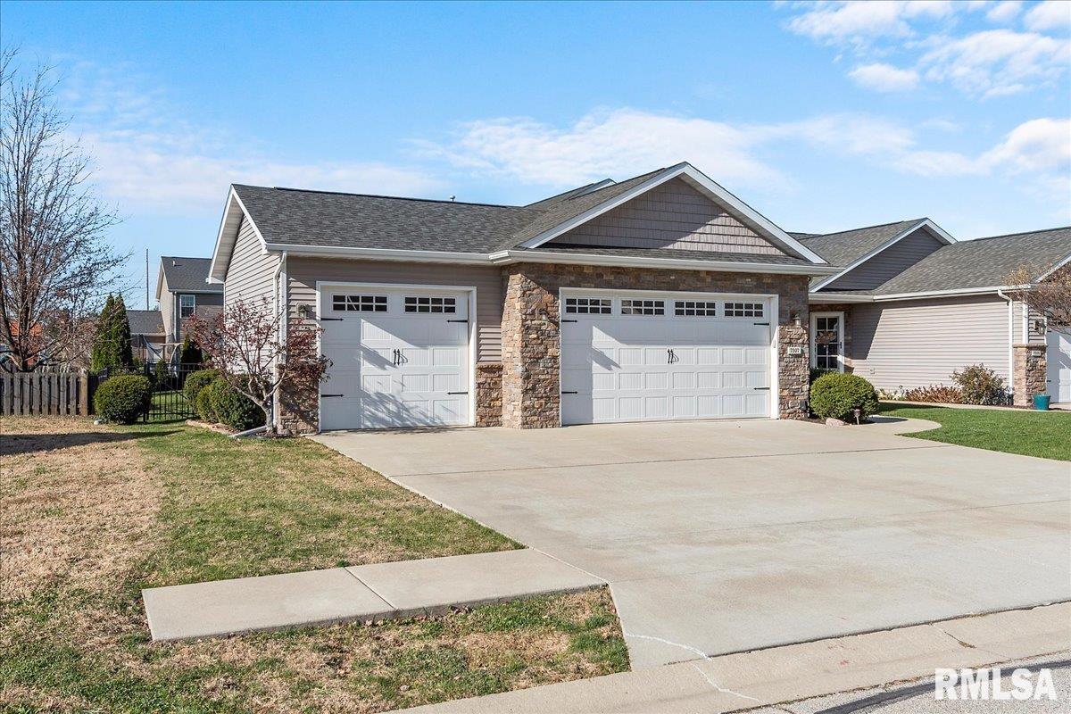 7307 Torrington Way Springfield, IL 62711 - Photo 3 of 44