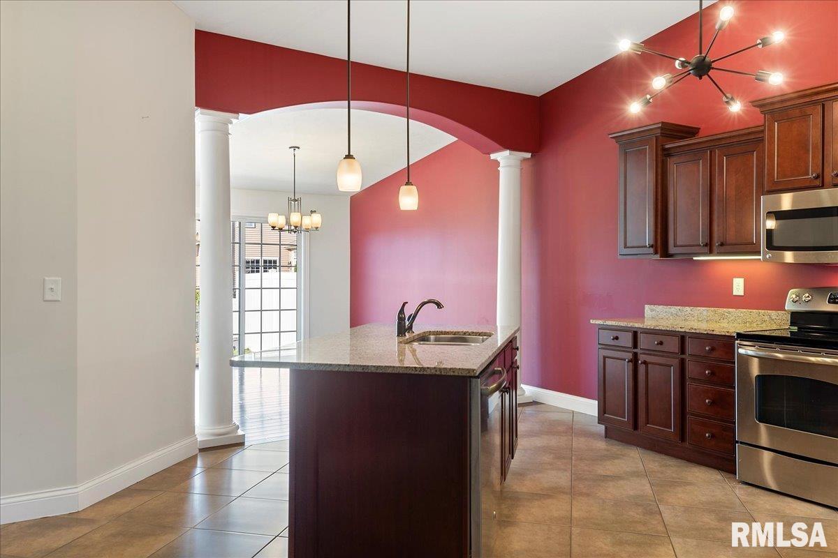 7307 Torrington Way Springfield, IL 62711 - Photo 9 of 44
