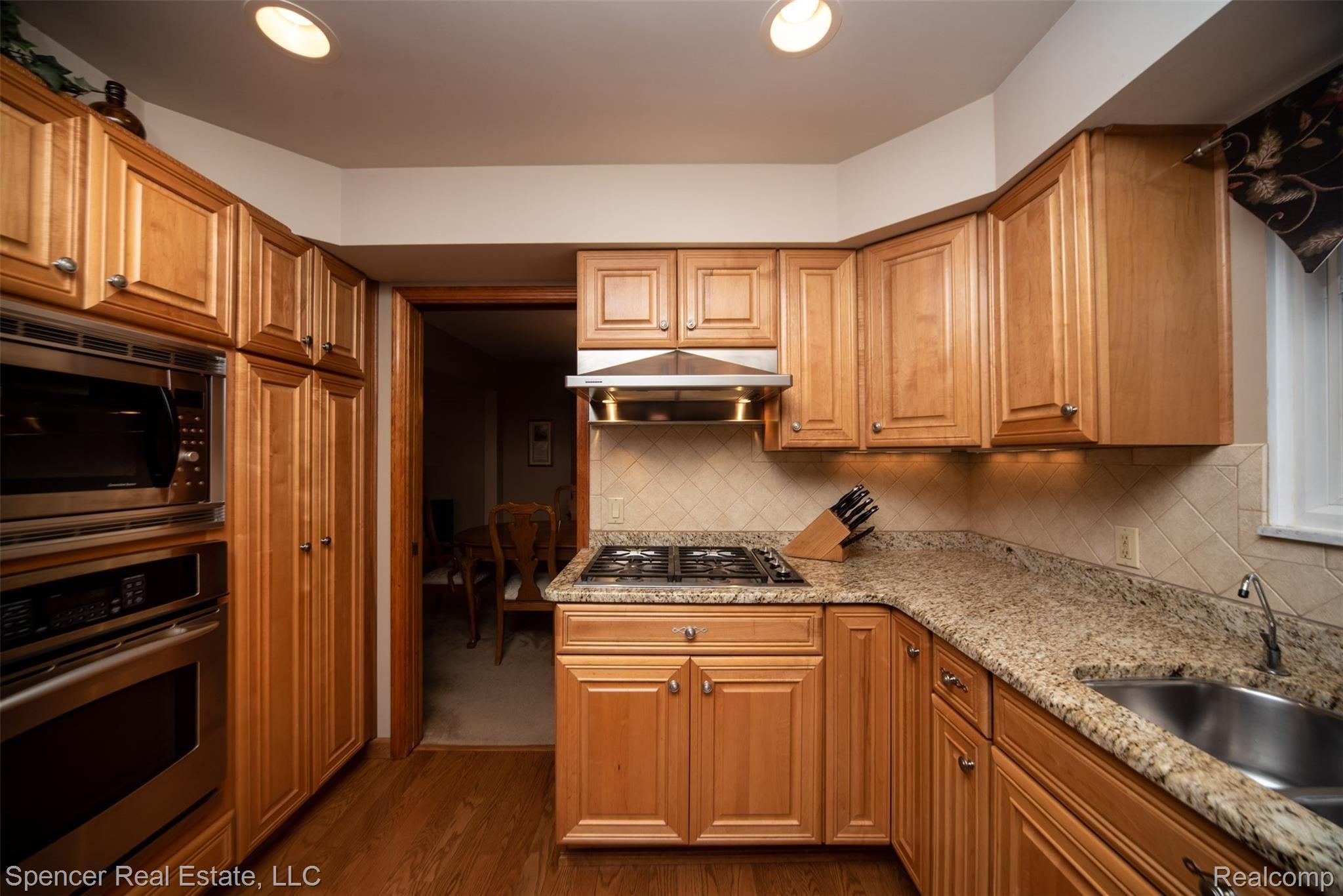 6892 Rattalee Lake Road Clarkston, MI 48348 - Photo 13 of 53 MK7_2892.jpg