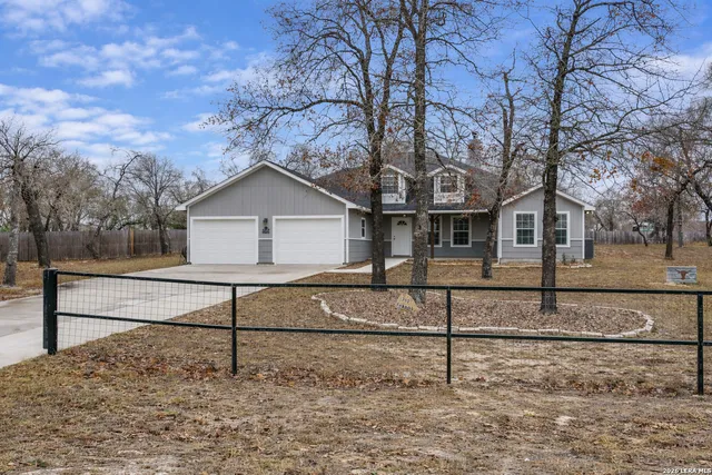 $479,000 | 210 Inwood, Poteet, TX 78065