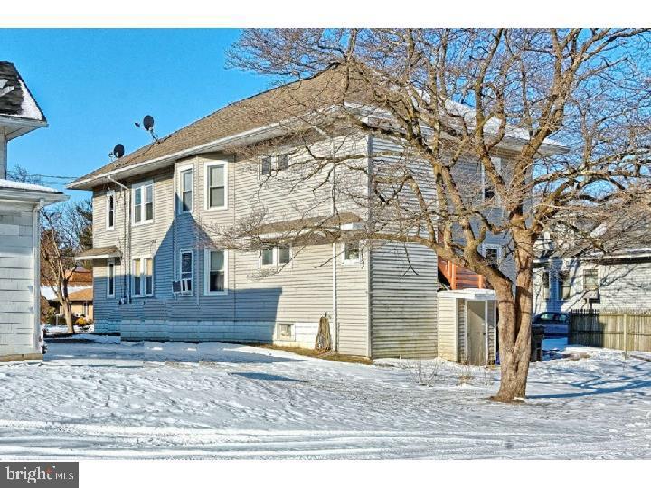 407 North Broadway Pitman, NJ 08071 - Photo 3 of 20 a front view of a house