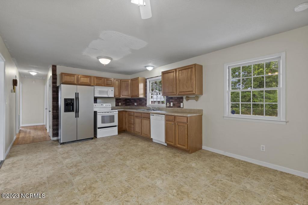 213 Pine Dale Road Havelock, NC 28532 - Photo 12 of 24 IMG_3762