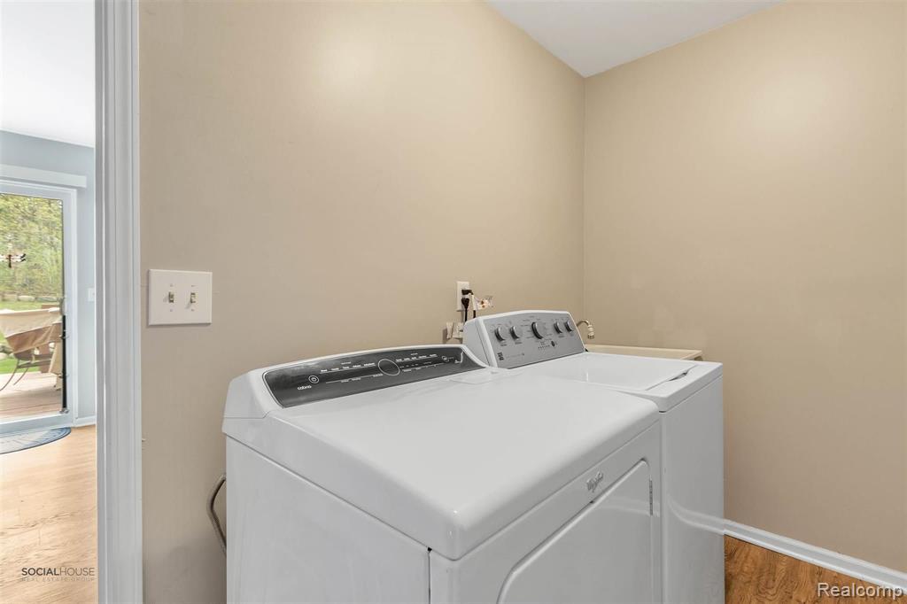 22311 Chelsea Lane Novi, MI 48167 - Photo 21 of 49