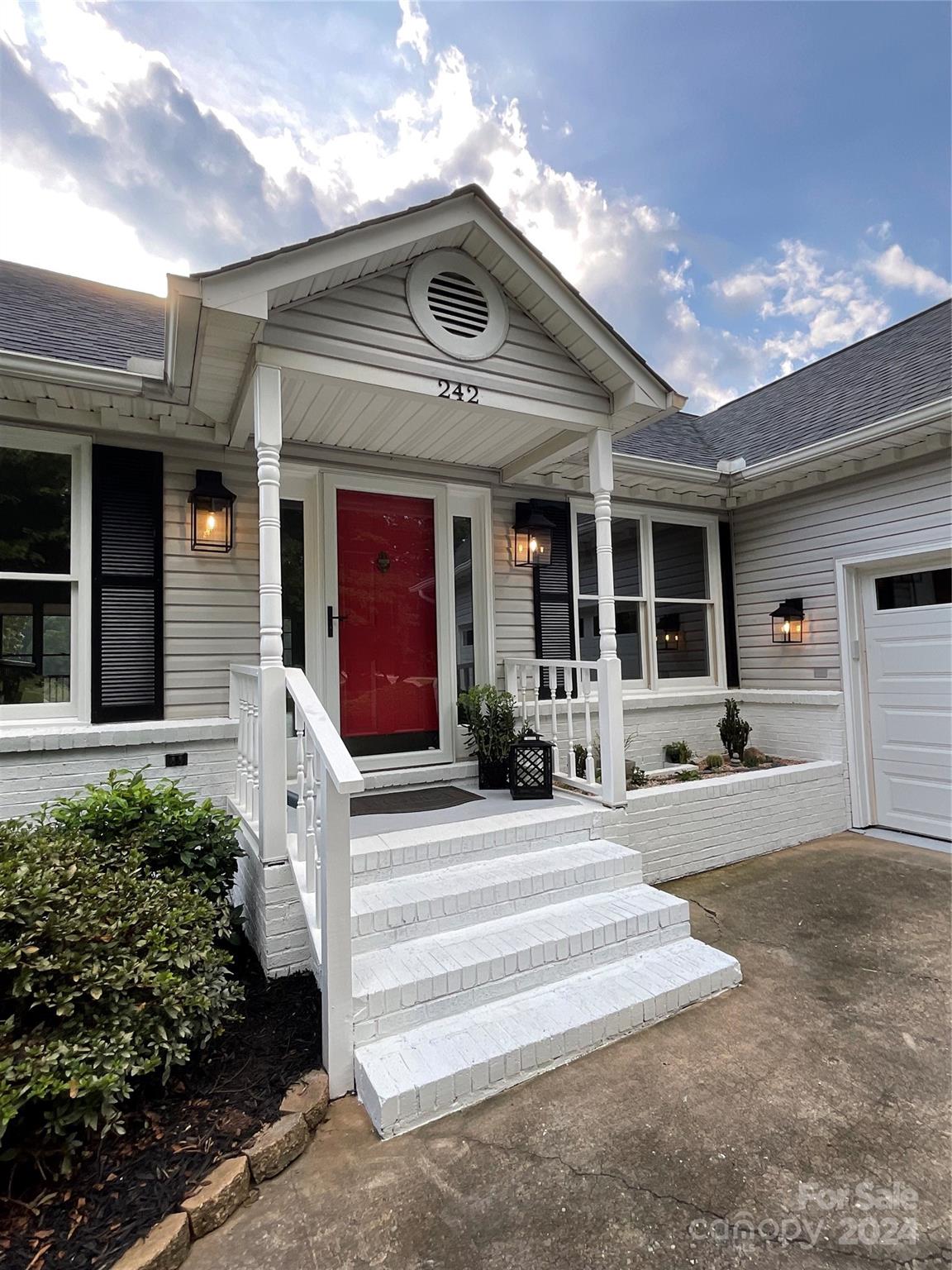 242 Spring Run Road Mooresville, NC 28117 - Photo 7 of 44 Gallery Image 7