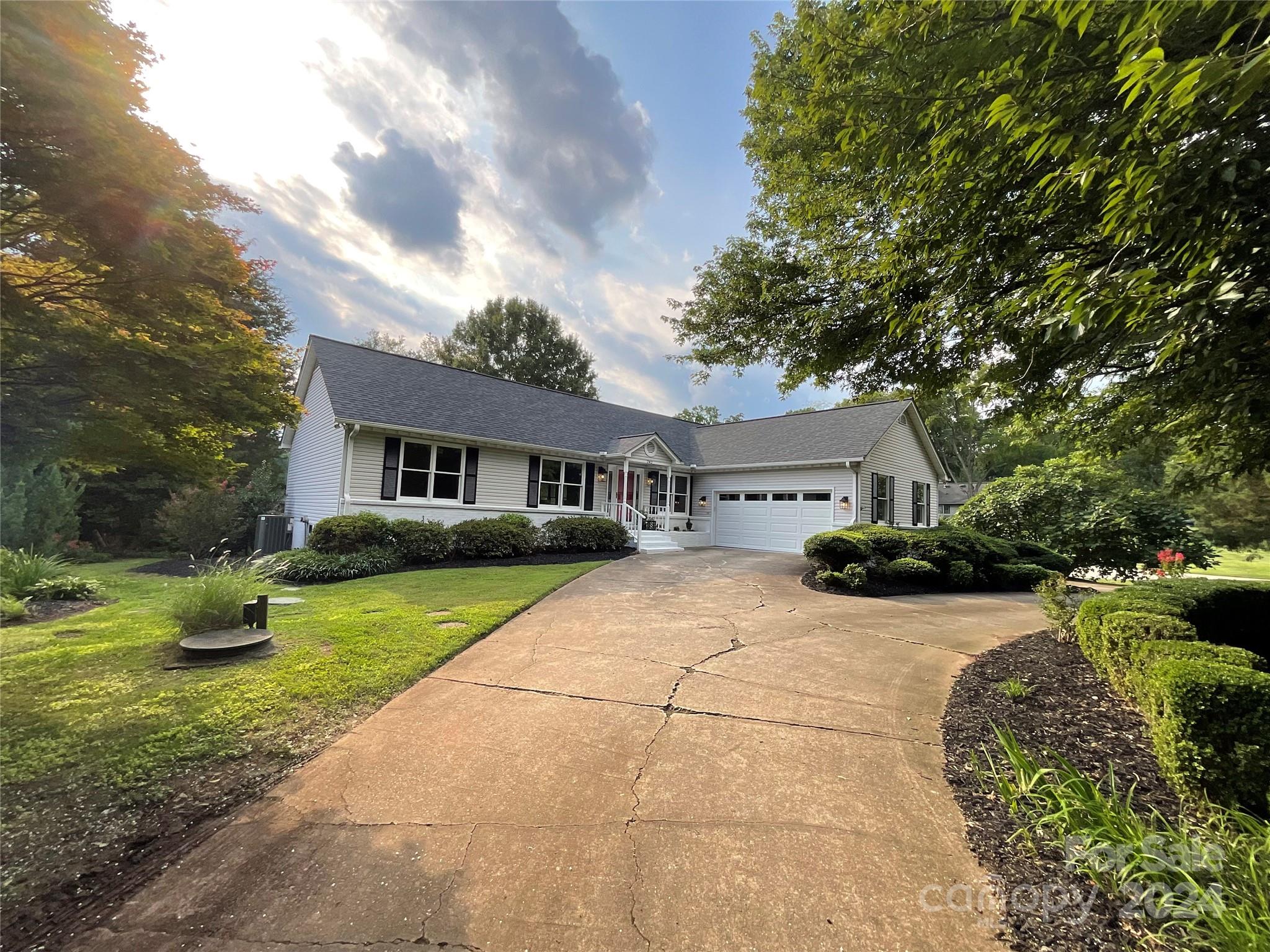 242 Spring Run Road Mooresville, NC 28117 - Photo 9 of 44 Gallery Image 9