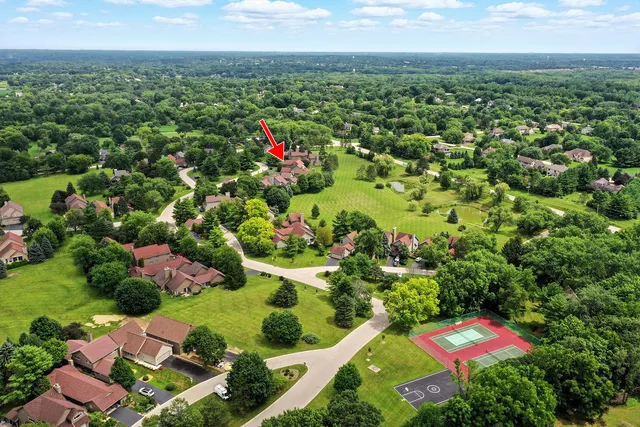 $395,000 | 4119 White Ash Road, Crystal Lake, IL 60014