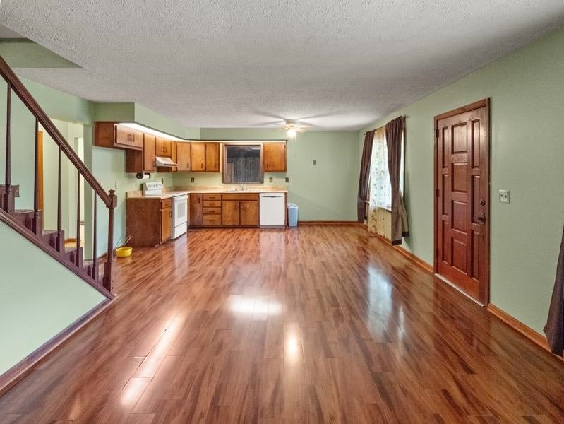 2344 Garrett Hollow Road Bowling Green, KY 42101 - Photo 26 of 29 Gallery Image 26