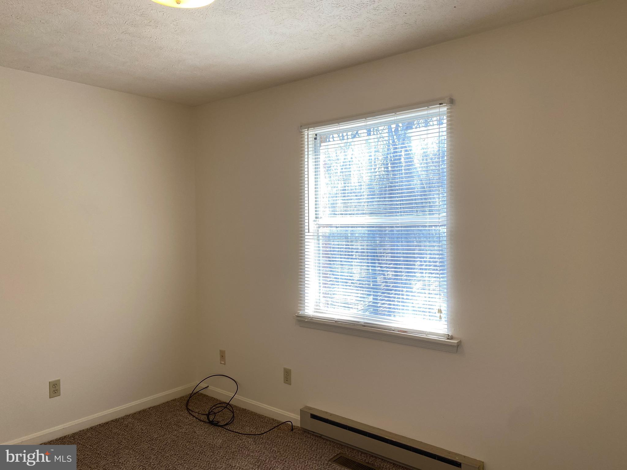 41 Comptons Road Castleton, VA 22716 - Photo 13 of 35 Each bedrooms offers closet space.