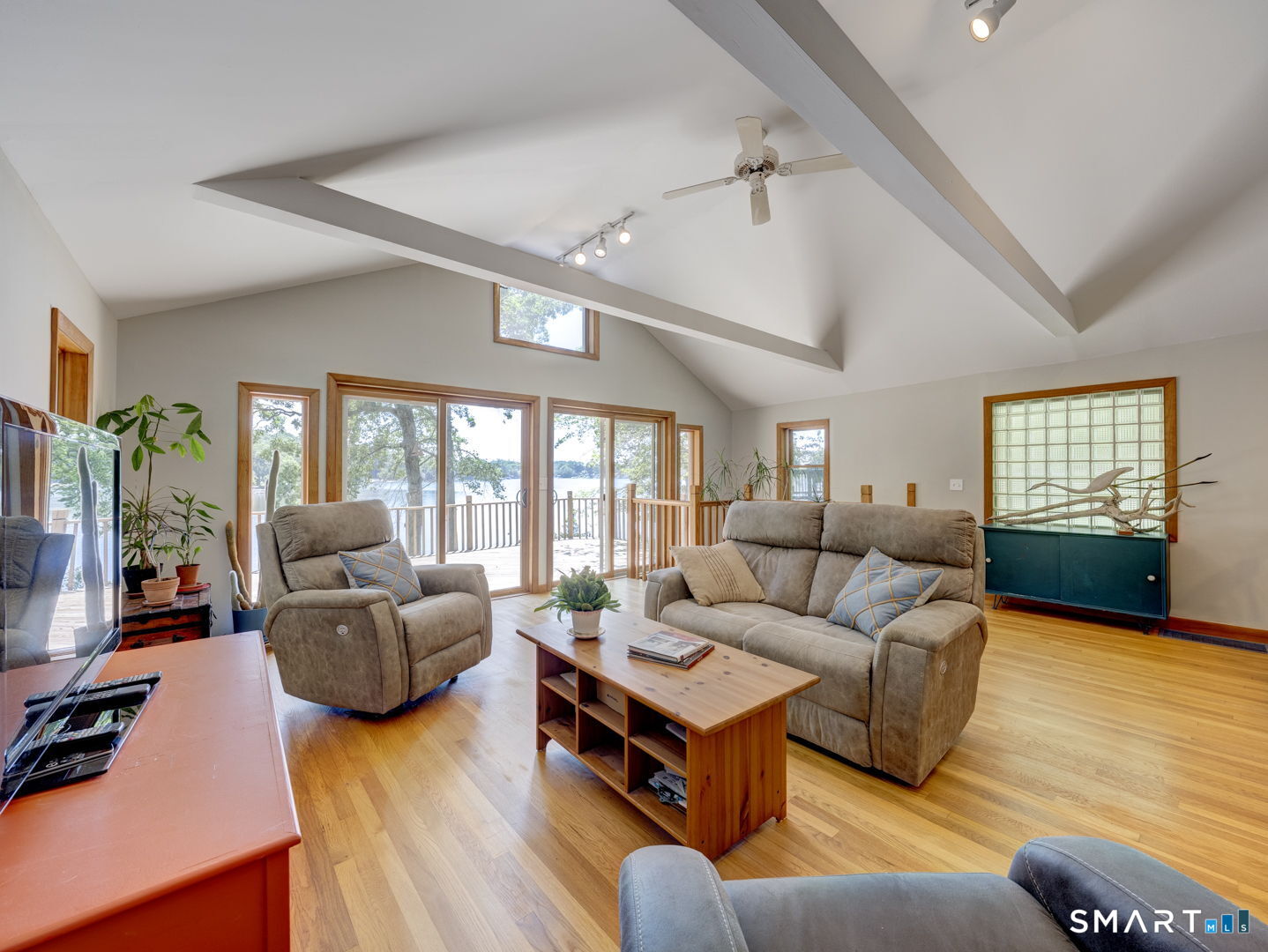 75 Bay Road East Hampton, CT 06424 - Photo 4 of 37