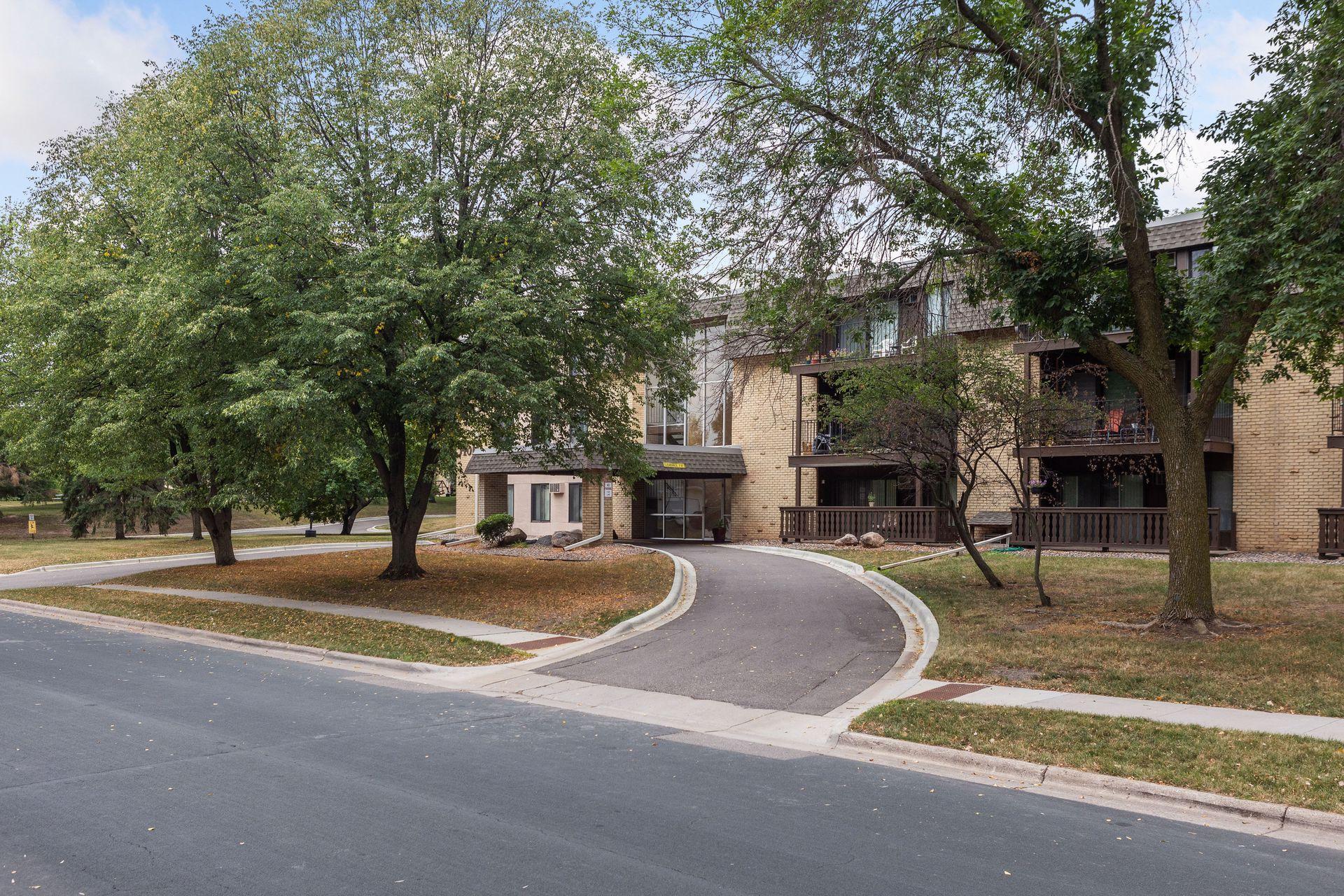 3461 Kent Street, Unit 1116 Shoreview, MN 55126 - Photo 27 of 32