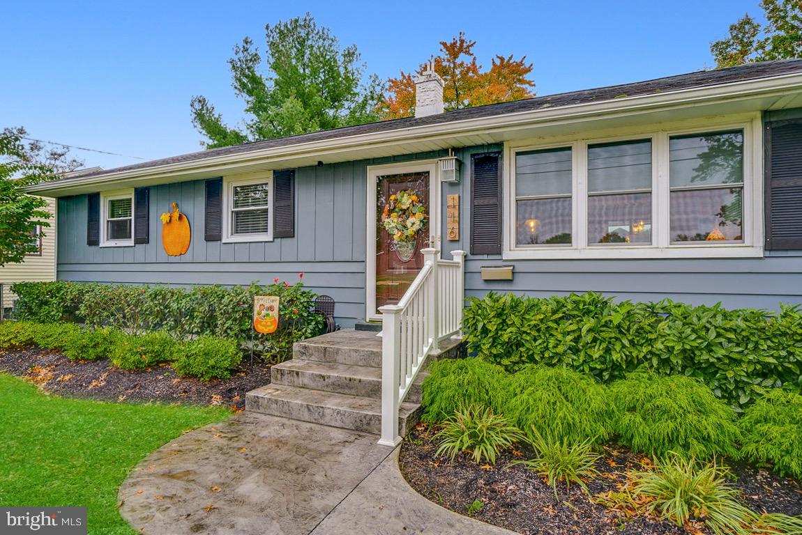 116 West Henry Street Palmyra, NJ 08065 - Photo 1 of 34 Gallery Image 1