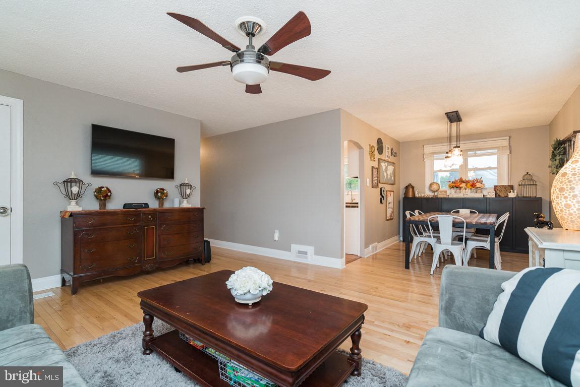 116 West Henry Street Palmyra, NJ 08065 - Photo 6 of 34 Gallery Image 6