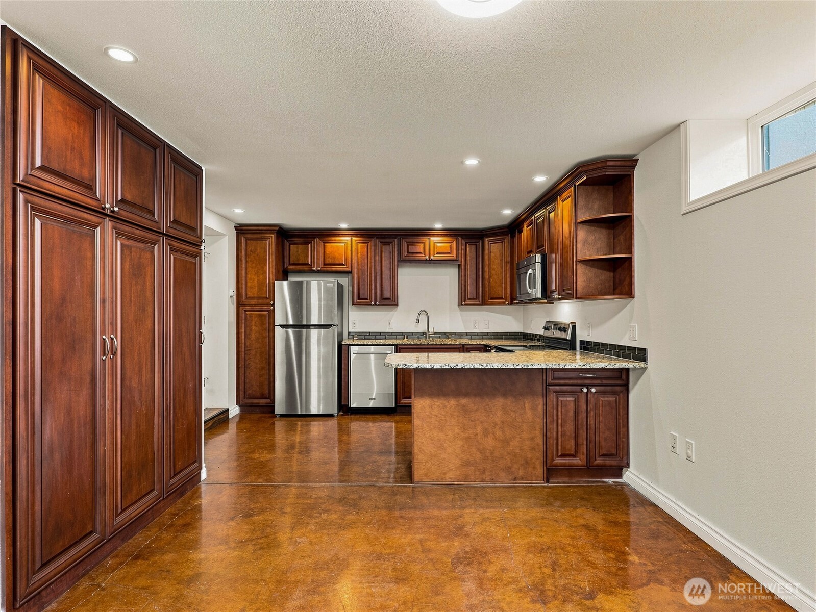 10404 Northeast 198th Street Bothell, WA 98011 - Photo 25 of 40 Gallery Image 25