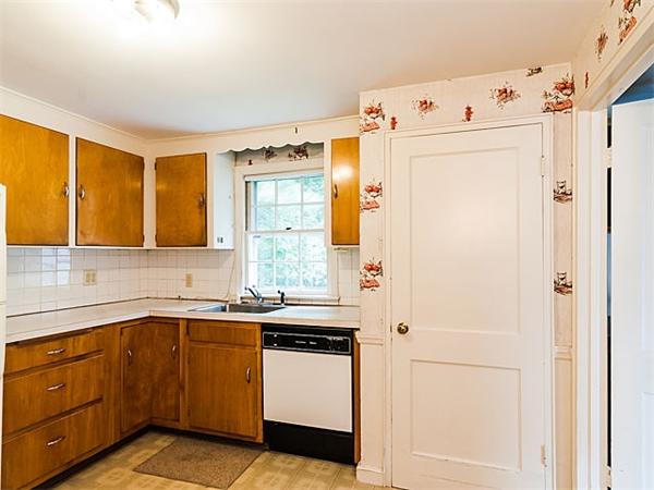 119 Sheffield Road Waltham, MA 02451 - Photo 10 of 22 Gallery Image 10