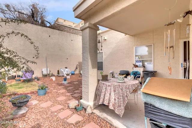 $235,000 | 221 North Alto Mesa Drive, Unit A, El Paso, TX 79912