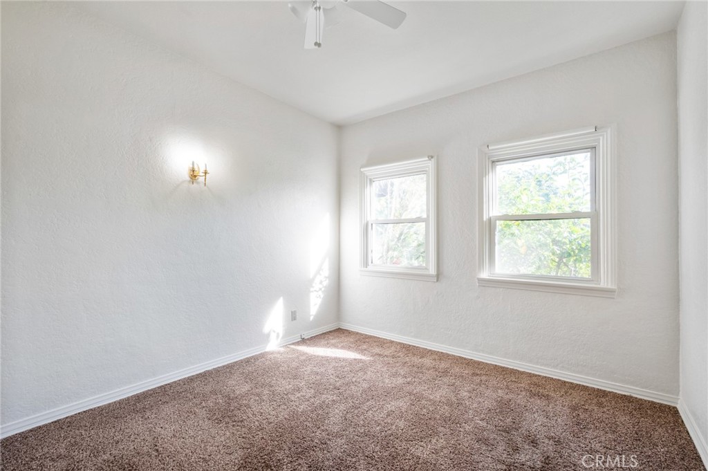 929 East 37th Street Long Beach, CA 90807 - Photo 24 of 32