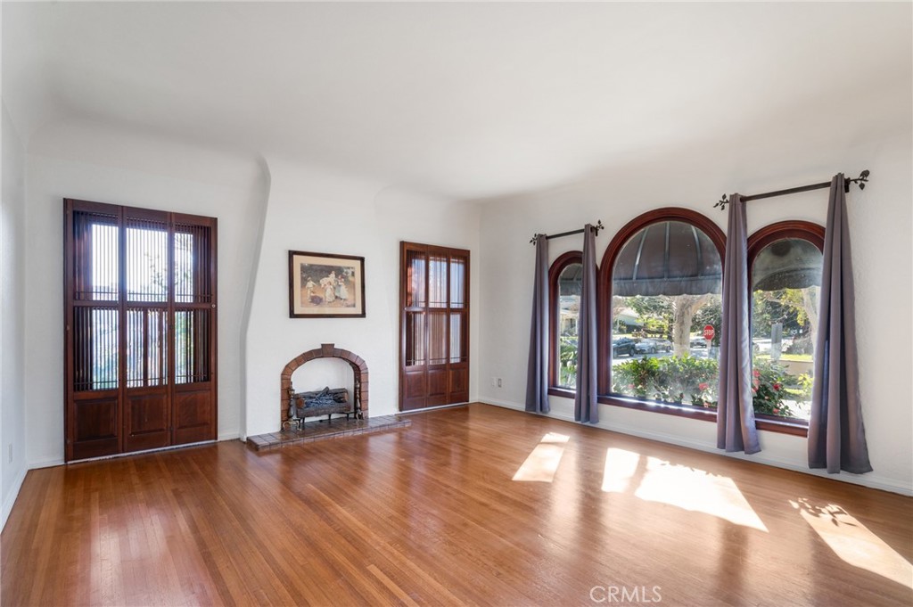 929 East 37th Street Long Beach, CA 90807 - Photo 9 of 32