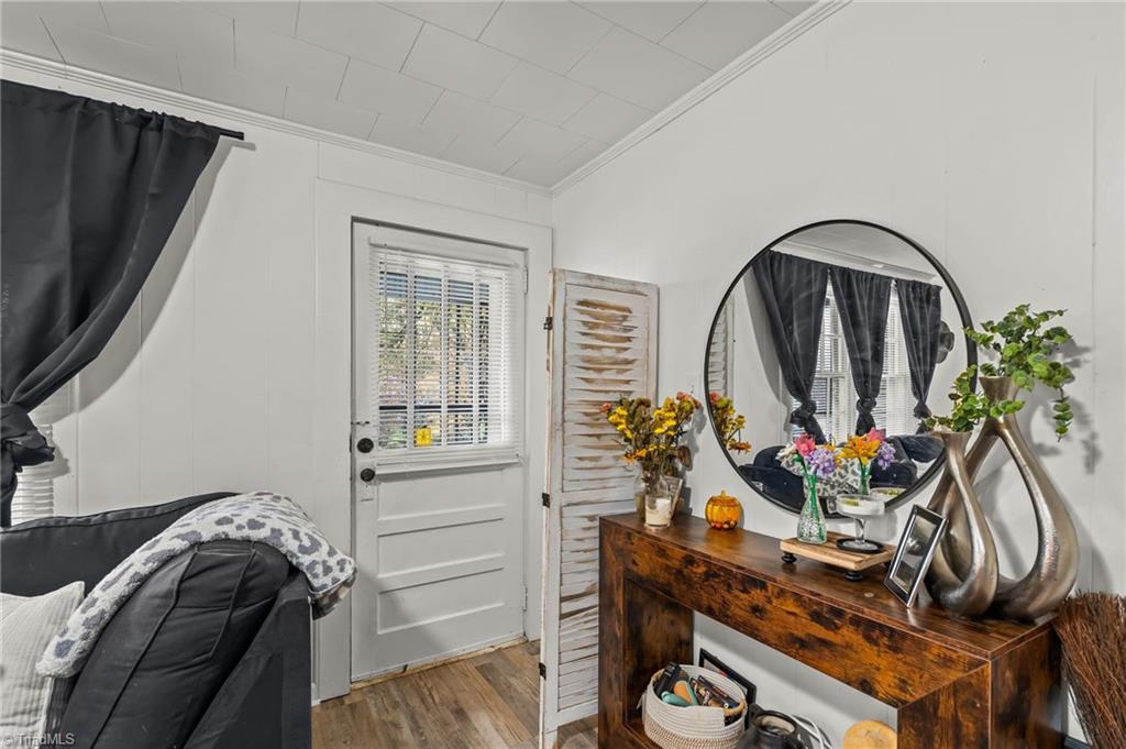 231 Dorothy Street High Point, NC 27262 - Photo 4 of 24