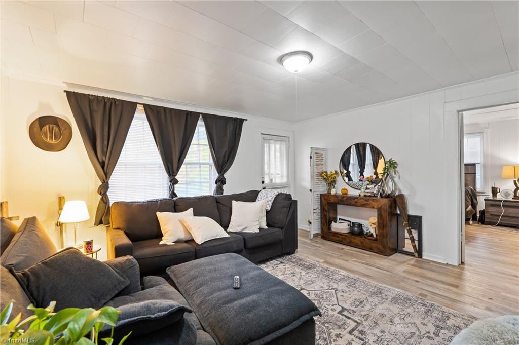 231 Dorothy Street High Point, NC 27262 - Photo 7 of 24