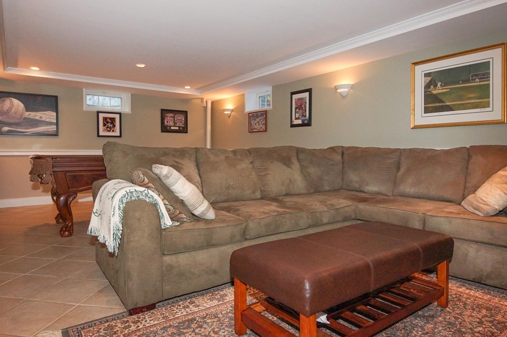 24 Ledgewood Road Winchester, MA 01890 - Photo 23 of 29 Gallery Image 23