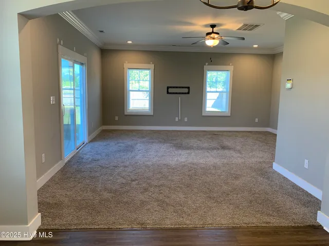 $1,950 | 423 Elgin Road, Hubert, NC 28539