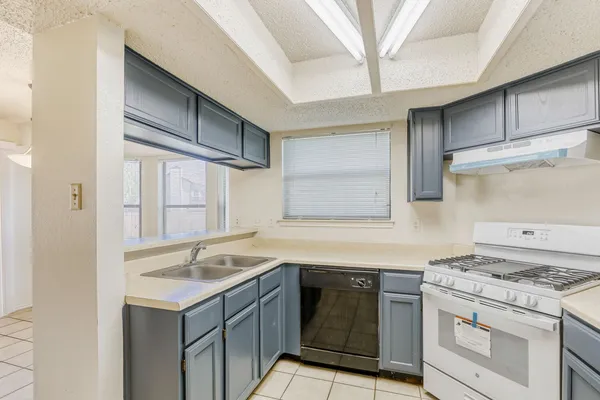$1,700 | 7802 B Topawa Cove, Unit B, Austin, TX 78729