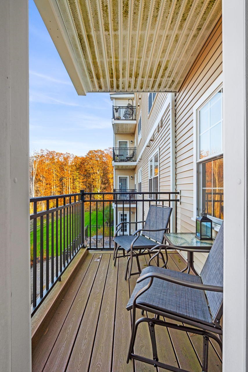 61 Acadia Lane, Unit 204 Exeter, NH 03833 - Photo 9 of 40