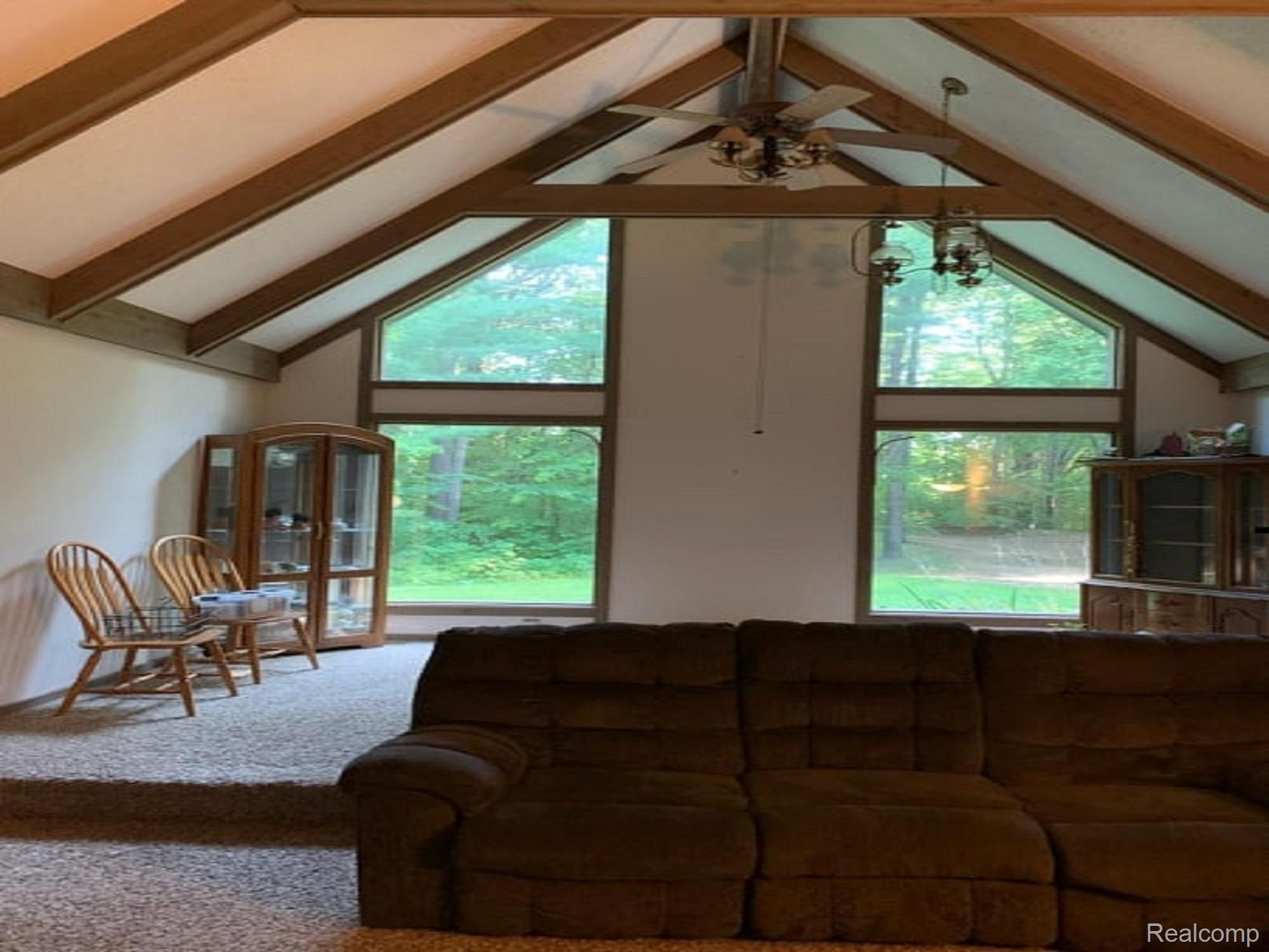 13425 Harris Road Chesaning, MI 48616 - Photo 9 of 32 Harrisspringinside3.jpg