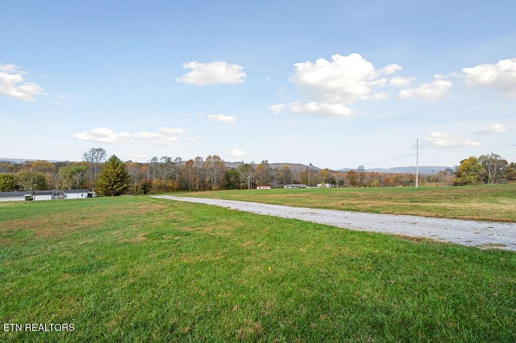 2710 Blue Springs Road Sparta, TN 38583 - Photo 16 of 48 232829_15