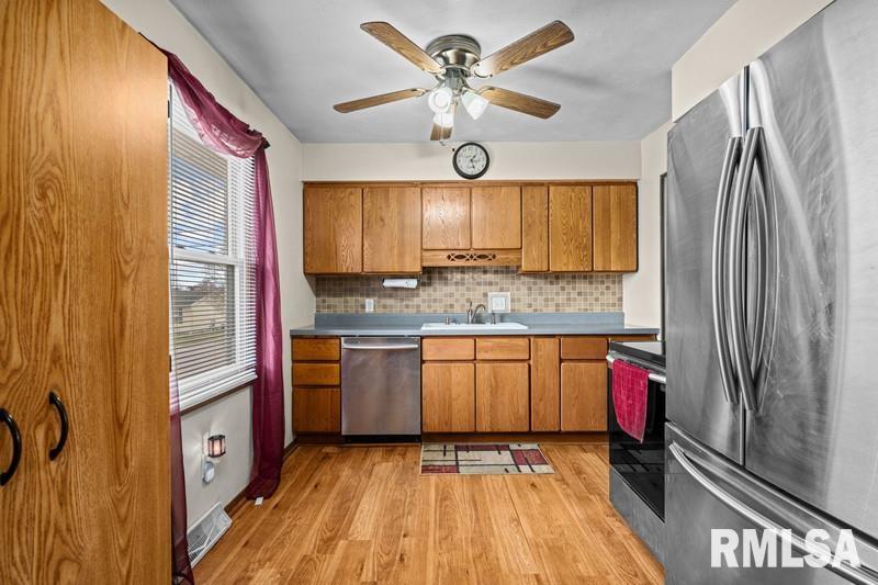 226 3rd Street Colona, IL 61241 - Photo 7 of 29 Gallery Image 7