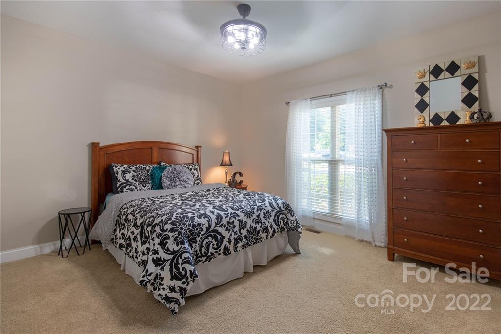 218 Kingsbridge Road Salisbury, NC 28144 - Photo 32 of 48 Gallery Image 32