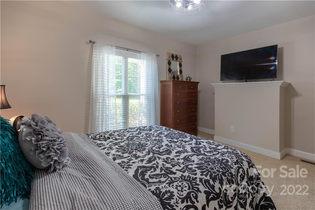 218 Kingsbridge Road Salisbury, NC 28144 - Photo 33 of 48 Gallery Image 33