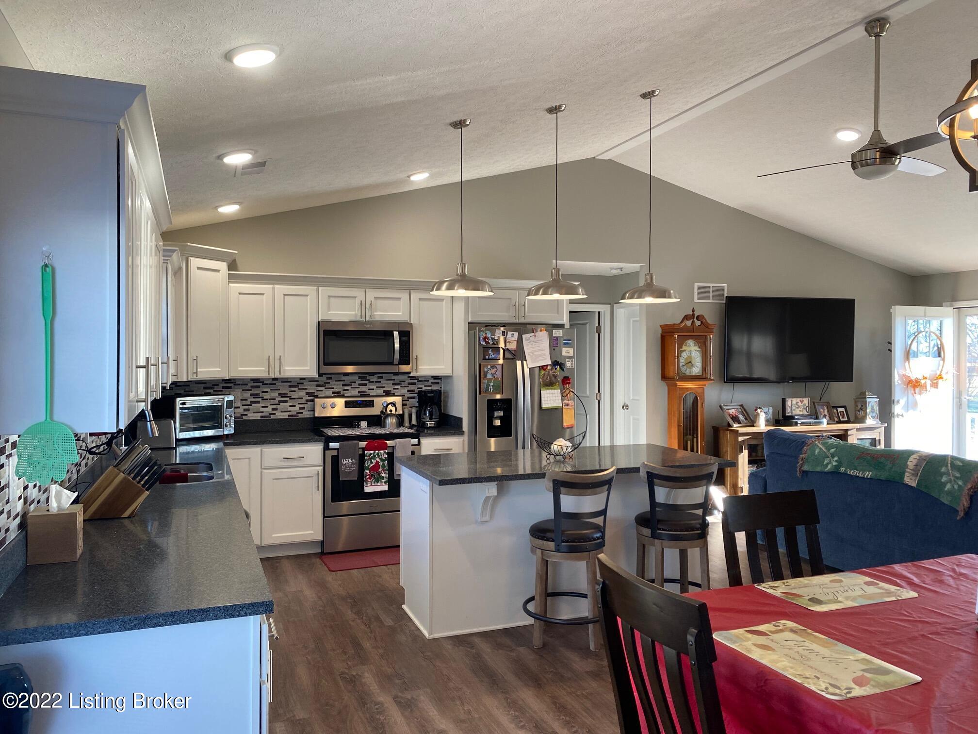 354 Kennedy Road Guston, KY 40142 - Photo 8 of 25 IMG_2457
