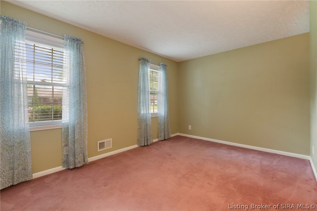405 Hemlock Road Jeffersonville, IN 47130 - Photo 40 of 48