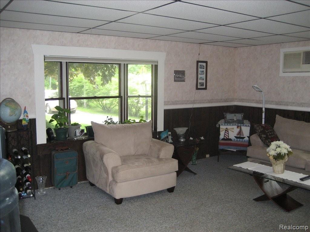 20105 Haggerty Road Belleville, MI 48111 - Photo 7 of 13 Family room
