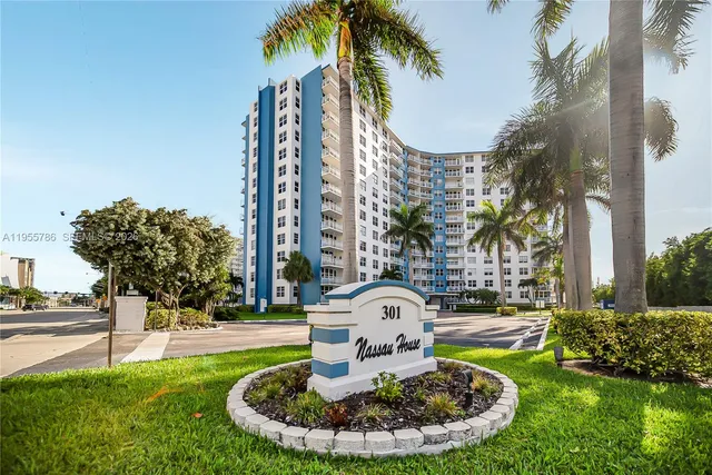 $419,000 | 301 North Ocean Boulevard, Unit 404, Pompano Beach, FL 33062