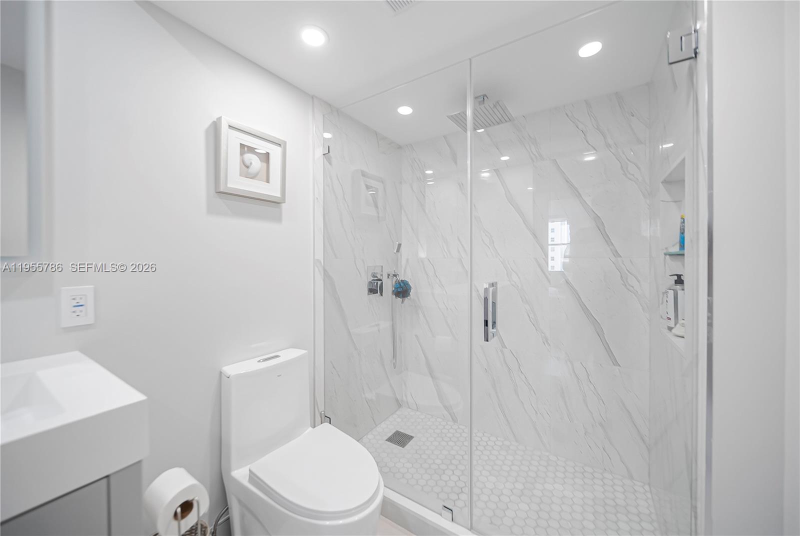 301 North Ocean Boulevard, Unit 404 Pompano Beach, FL 33062 - Photo 20 of 44